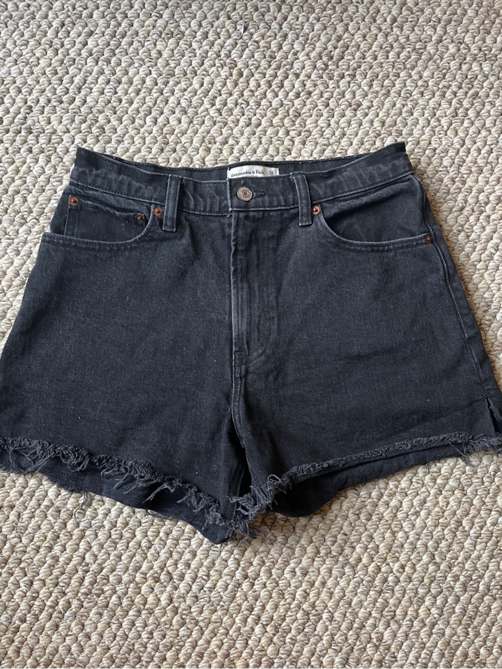 Abercrombie & Fitch Black 4 inch Mom Shore High Rise Denim Shorts 28/6